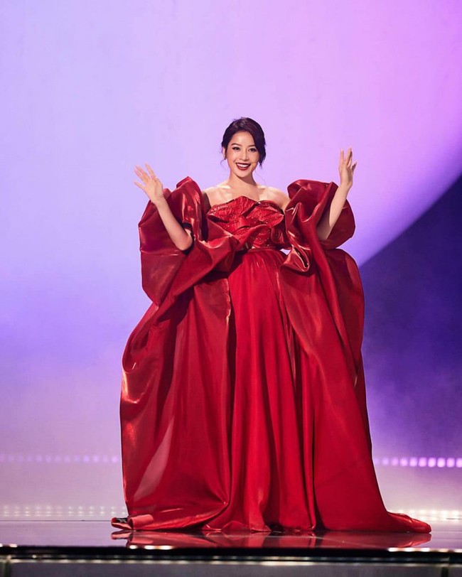 Hãy tưởng tượng 1 ngày Em Xinh Quỳnh Anh Shyn và Chị Đẹp Chi Pu collab với nhau- Ảnh 9. Hãy tưởng tượng 1 ngày Em Xinh Quỳnh Anh Shyn và Chị Đẹp Chi Pu collab với nhau- Ảnh 9.