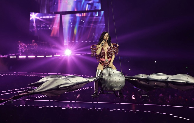 Bắt gặp cựu Thủ tướng Canada đến xem concert của Katy Perry, bằng chứng hẹn hò ngày càng nhiều!- Ảnh 5.