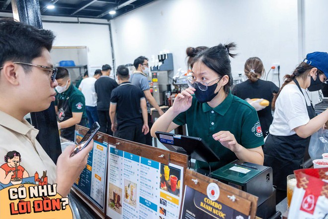Kiểm chứng Bánh Mì PewPew tại cơ sở đầu tiên ở Hà Nội, có xứng đáng khiến thực khách Thủ đô phải đợi chờ?- Ảnh 6.