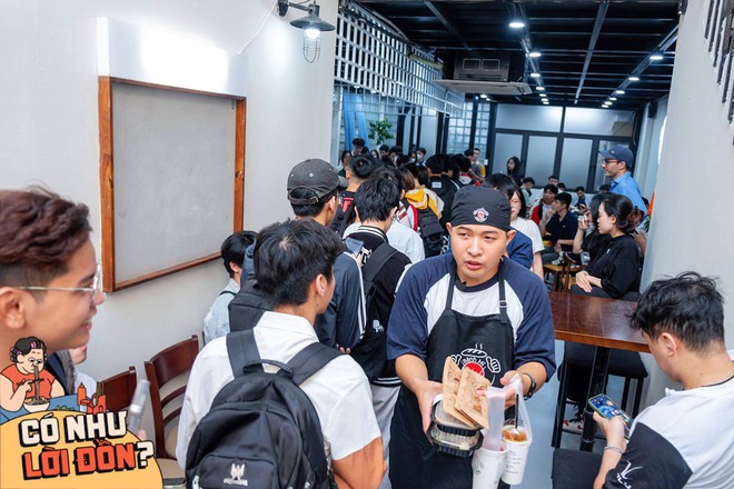 Kiểm chứng Bánh Mì PewPew tại cơ sở đầu tiên ở Hà Nội, có xứng đáng khiến thực khách Thủ đô phải đợi chờ?- Ảnh 20.