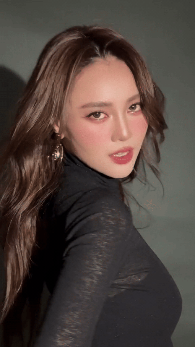 Ninh Dương Lan Ngọc khoe visual siêu hot trong đêm, Huyền Baby nói 3 từ ai cũng đồng tình- Ảnh 2. Ninh Dương Lan Ngọc khoe visual siêu hot trong đêm, Huyền Baby nói 3 từ ai cũng đồng tình- Ảnh 2.