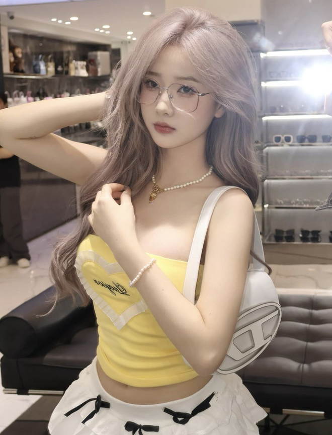 Màn đụng độ nhan sắc “nảy lửa” giữa 2 mỹ nhân Gen Z đình đám nhất cõi mạng hiện tại- Ảnh 8.