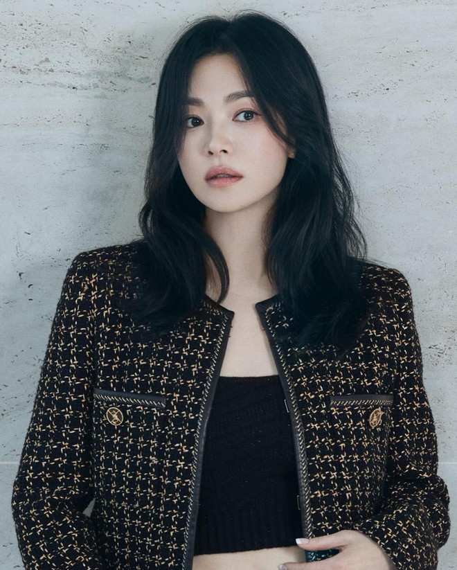 Cô nàng 19 tuổi mất 17 giây để trở thành "con gái Song Hye Kyo"- Ảnh 6.