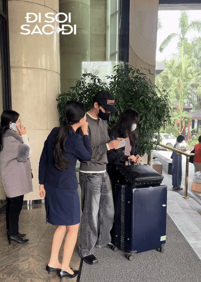HIEUTHUHAI, Quang Hùng MasterD và dàn Anh Trai “ngáo ngơ” khi bị “vạch trần”, bắt làm 1 việc trước hàng chục ngàn fan- Ảnh 3. HIEUTHUHAI, Quang Hùng MasterD và dàn Anh Trai “ngáo ngơ” khi bị “vạch trần”, bắt làm 1 việc trước hàng chục ngàn fan- Ảnh 3.