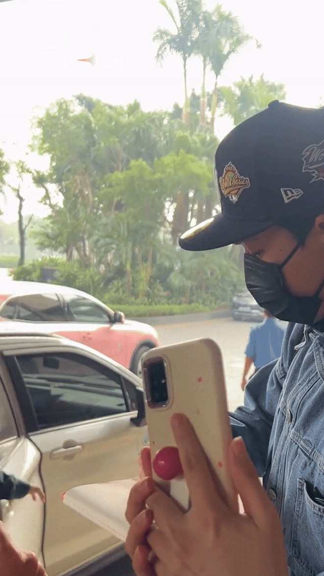 HIEUTHUHAI, Quang Hùng MasterD và dàn Anh Trai “ngáo ngơ” khi bị “vạch trần”, bắt làm 1 việc trước hàng chục ngàn fan- Ảnh 2. HIEUTHUHAI, Quang Hùng MasterD và dàn Anh Trai “ngáo ngơ” khi bị “vạch trần”, bắt làm 1 việc trước hàng chục ngàn fan- Ảnh 2.
