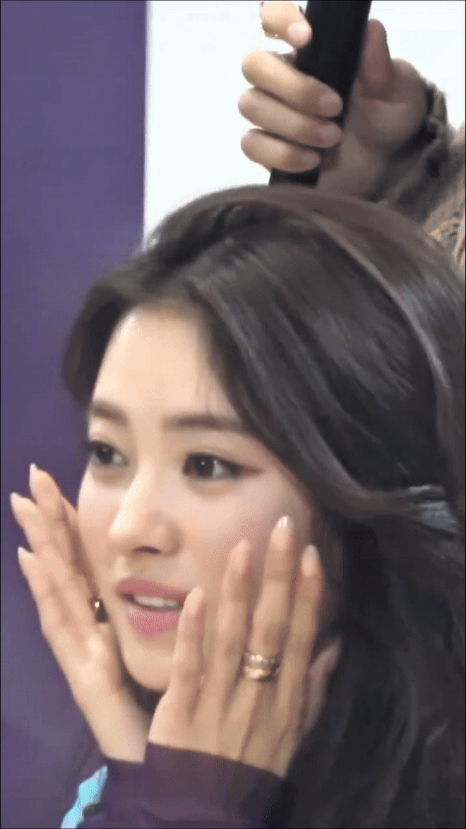 Cô nàng 19 tuổi mất 17 giây để trở thành "con gái Song Hye Kyo"- Ảnh 1.