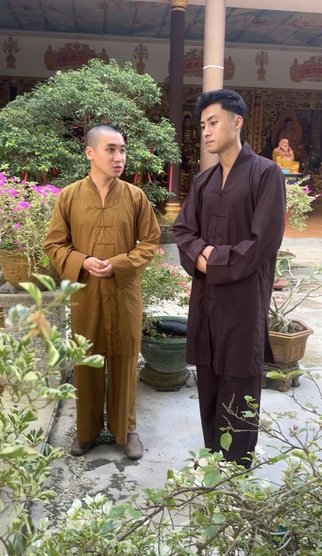 2 bức ảnh tua nhanh cuộc sống trong 8 năm của Vương Anh Ole và Huy Cung: Điều gì khiến họ thay đổi đến vậy?- Ảnh 2.