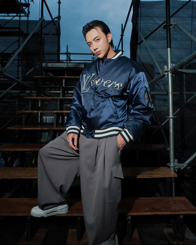 Chờ mãi HIEUTHUHAI cũng nhá hàng điều đặc biệt rồi!- Ảnh 4. Chờ mãi HIEUTHUHAI cũng nhá hàng điều đặc biệt rồi!- Ảnh 4.