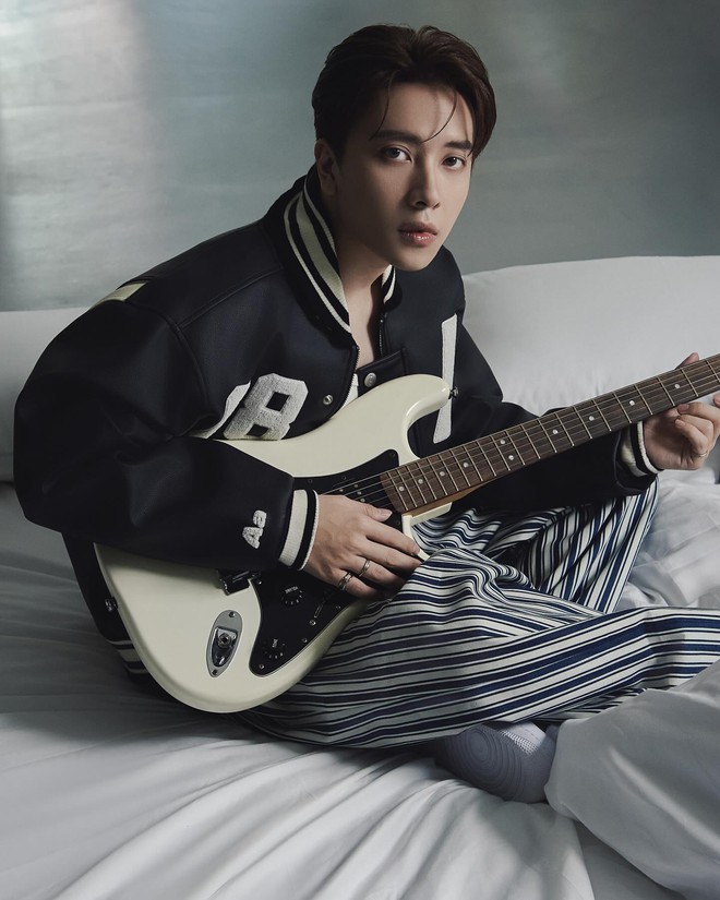 Chờ mãi HIEUTHUHAI cũng nhá hàng điều đặc biệt rồi!- Ảnh 10. Chờ mãi HIEUTHUHAI cũng nhá hàng điều đặc biệt rồi!- Ảnh 10.