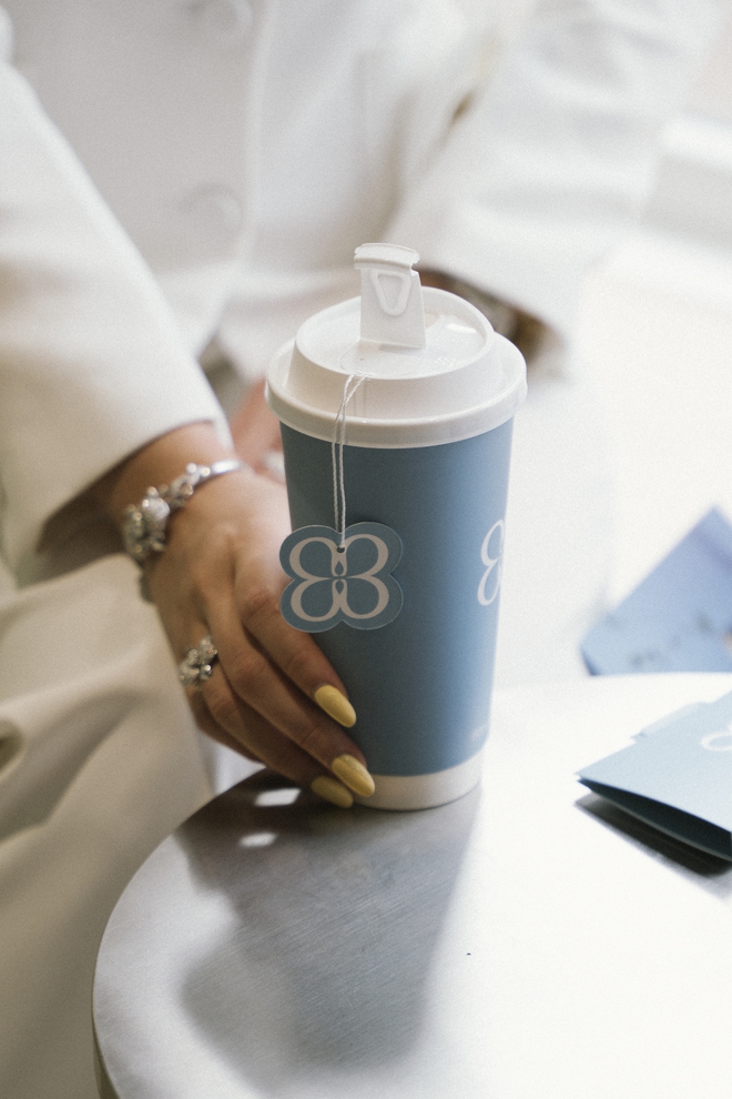 Founder trà sữa Bông Biêng: “Màu sắc của thương hiệu được lấy cảm hứng từ Jacquemus, nhưng được điều chỉnh hợp thị hiếu khách Việt”- Ảnh 7. Founder trà sữa Bông Biêng: “Màu sắc của thương hiệu được lấy cảm hứng từ Jacquemus, nhưng được điều chỉnh hợp thị hiếu khách Việt”- Ảnh 7.