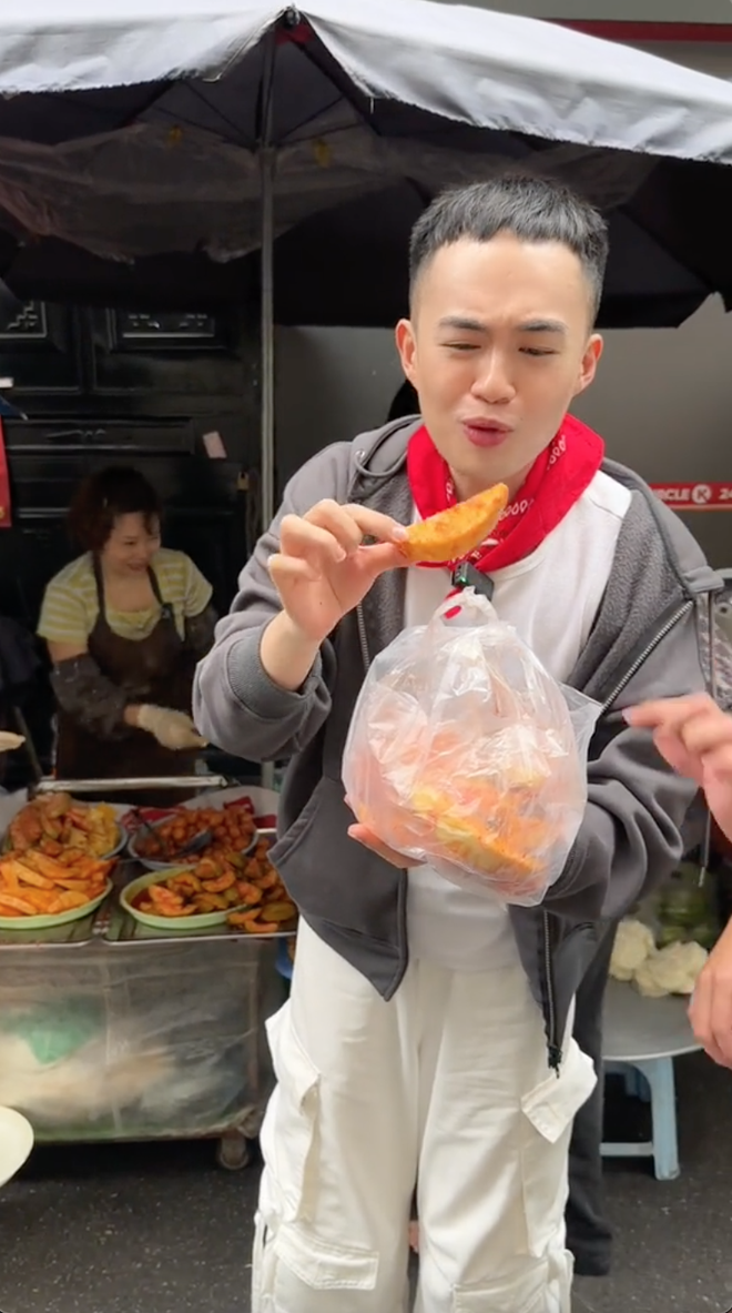 Hàng hoa quả dầm "hot nhất Hà Nội": Có gì hấp dẫn mà Tina Thảo Thi cũng hết lời khen ngợi?- Ảnh 6.