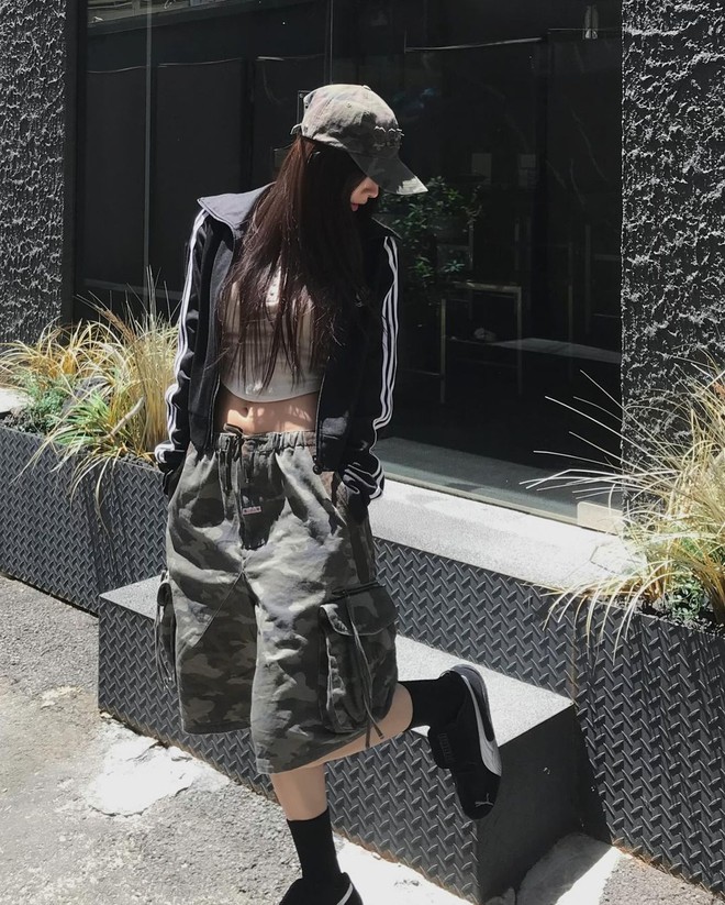 Vừa lộ ảnh có job quảng cáo mới, Rosé đã khiến đôi giày này gây bão mạng xã hội- Ảnh 19. Vừa lộ ảnh có job quảng cáo mới, Rosé đã khiến đôi giày này gây bão mạng xã hội- Ảnh 19.