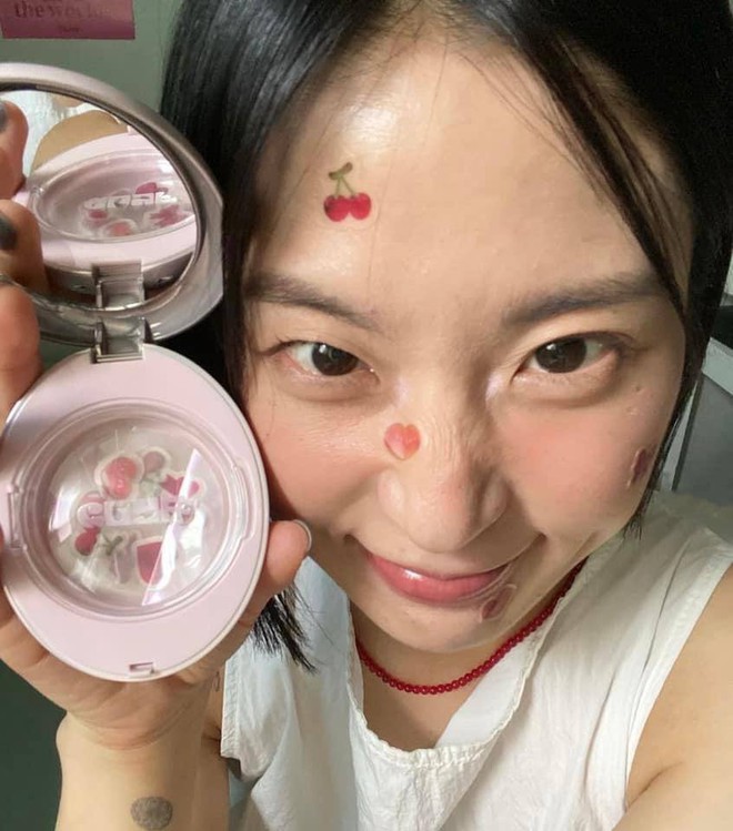 Nữ idol với thương hiệu sản phẩm dán mụn đang trở thành cơn sốt đình đám tại Hàn Quốc- Ảnh 9.