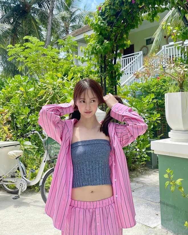 Lạc vào Instagram của "bạn gái" Sơn Tùng: Nàng chỉ cao 1m54 nhưng ăn mặc đẹp đỉnh, bảo sao được 4,7 triệu người follow- Ảnh 5.
