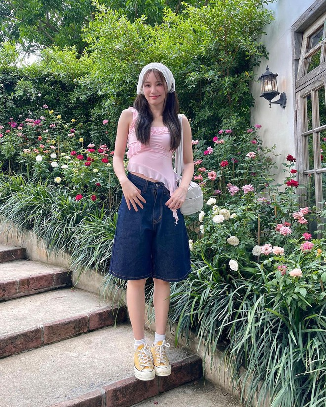 Lạc vào Instagram của "bạn gái" Sơn Tùng: Nàng chỉ cao 1m54 nhưng ăn mặc đẹp đỉnh, bảo sao được 4,7 triệu người follow- Ảnh 2.