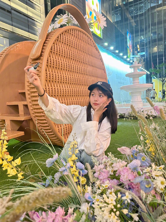 Tuổi 15 của "Nữ thần trẻ tuổi nhất lịch sử Cbiz": Cao hơn 1m60, hứa hẹn là mỹ nhân mới của làng phim Hoa ngữ- Ảnh 13.