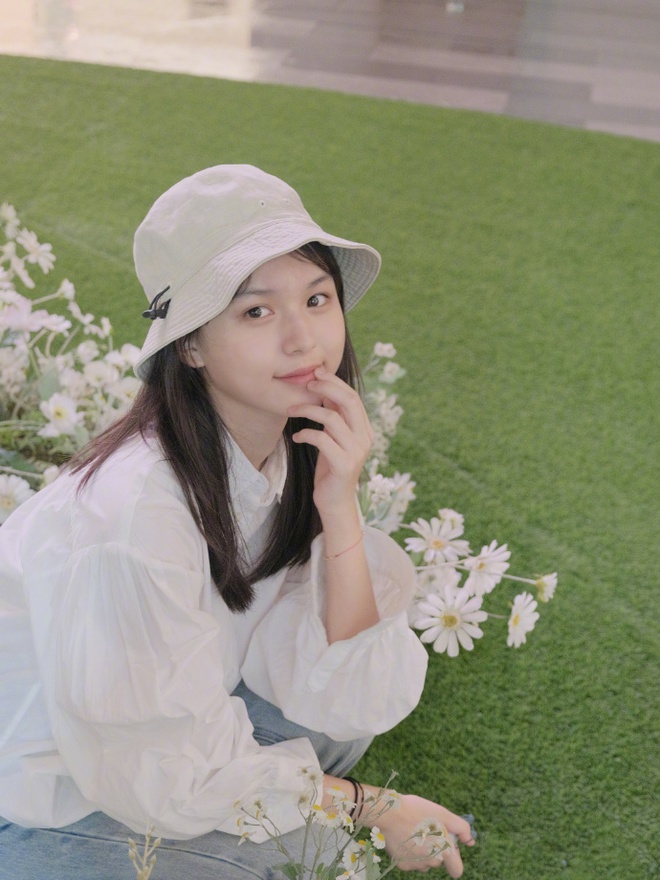 Tuổi 15 của "Nữ thần trẻ tuổi nhất lịch sử Cbiz": Cao hơn 1m60, hứa hẹn là mỹ nhân mới của làng phim Hoa ngữ- Ảnh 14.
