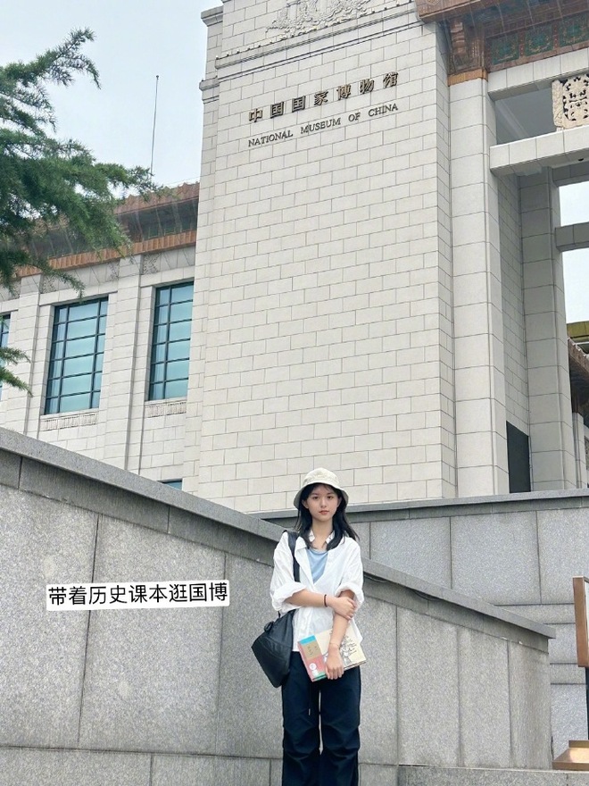 Tuổi 15 của "Nữ thần trẻ tuổi nhất lịch sử Cbiz": Cao hơn 1m60, hứa hẹn là mỹ nhân mới của làng phim Hoa ngữ- Ảnh 11.
