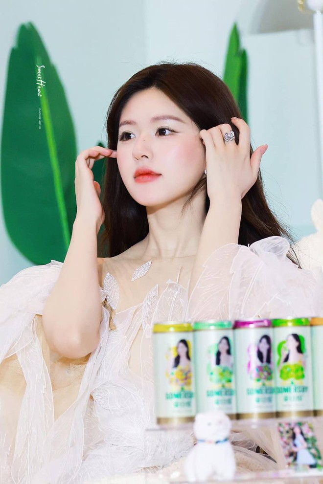 Triệu Lộ Tư đi sự kiện mà tưởng đi diễn cho Victoria's Secret, sự thật về lớp makeup gây bất ngờ- Ảnh 7.