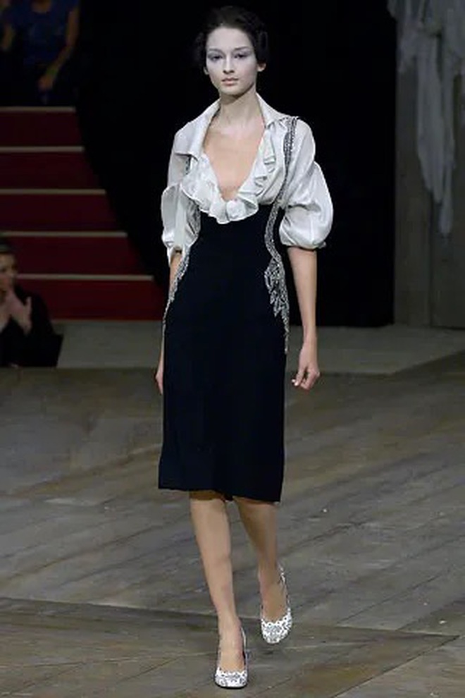 Amy Winhouse từng đốt chiếc váy giá hơn 380 triệu của Alexander McQueen trên lò than vì lý do này- Ảnh 8.
