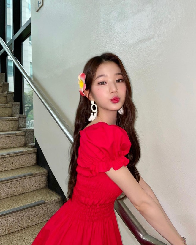 "Búp bê" Jang Won Young và 5 món phụ kiện tóc giúp cô ấy đạt 10 điểm- Ảnh 2.