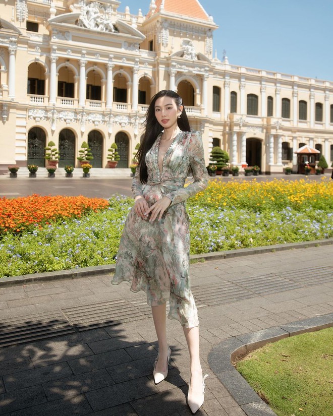 Tủ đồ đời thường của Thùy Tiên: Ngắm là say đắm!- Ảnh 9.