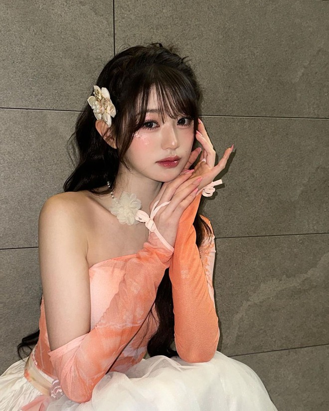 "Búp bê" Jang Won Young và 5 món phụ kiện tóc giúp cô ấy đạt 10 điểm- Ảnh 1.