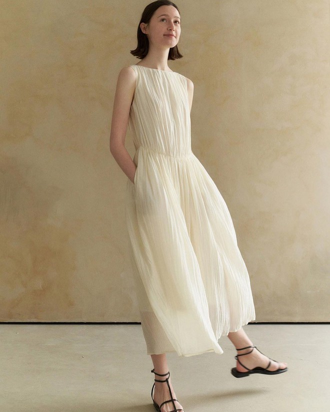 Đường đua váy áo hè bùng nổ tại các shop thời trang: Bạt ngàn mẫu xinh, trendy cho nàng "chốt"- Ảnh 9.