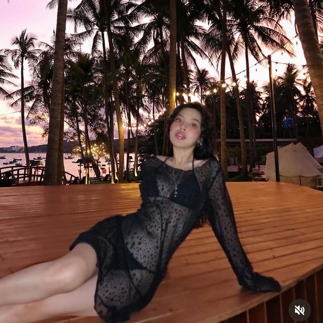 6 địa chỉ sắm bikini "ruột" của gái xinh trên Instagram, nàng lưu ngay để xúng xính hè này- Ảnh 3.