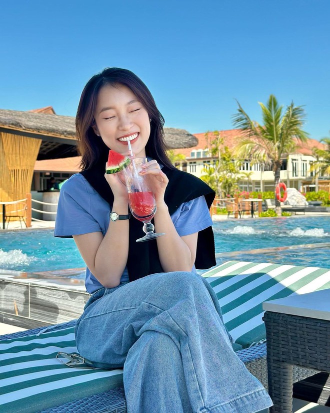 Kiếm tiền rõ đỉnh nhưng Khánh Vy chỉ chuộng sắm váy áo bình dân: Đa phần là local brand Việt- Ảnh 10. Kiếm tiền rõ đỉnh nhưng Khánh Vy chỉ chuộng sắm váy áo bình dân: Đa phần là local brand Việt- Ảnh 10.