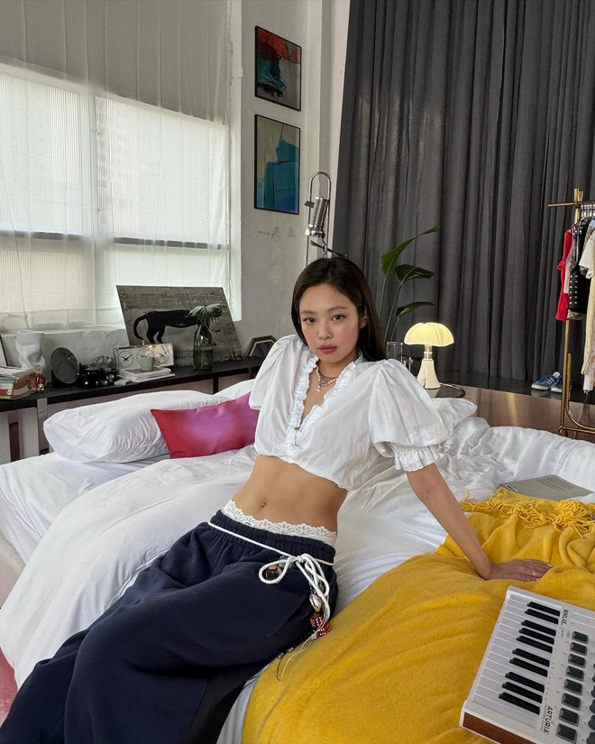 Nayeon liên tục bị tố sao chép style Jennie: Là trùng hợp hay thể hiện sự yêu thích quá đà?- Ảnh 1.