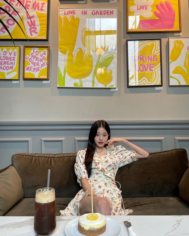 Theo Won Young (IVE) "F5" tủ đồ hè xinh tươi như Pinterest, cân mọi style từ năng động đến "bánh bèo"- Ảnh 5.