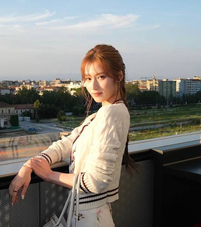 4 nữ idol được khen mặc đẹp, toả vibe tài phiệt: Jennie có lấn át được tiểu thư “hàng thật giá thật"?- Ảnh 1.