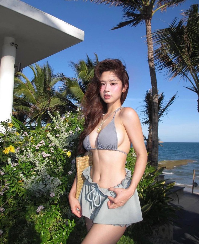 Chỉ diện đúng 1 kiểu bikini nhưng Hàn Hằng luôn khiến dân mạng mê mẩn- Ảnh 10.
