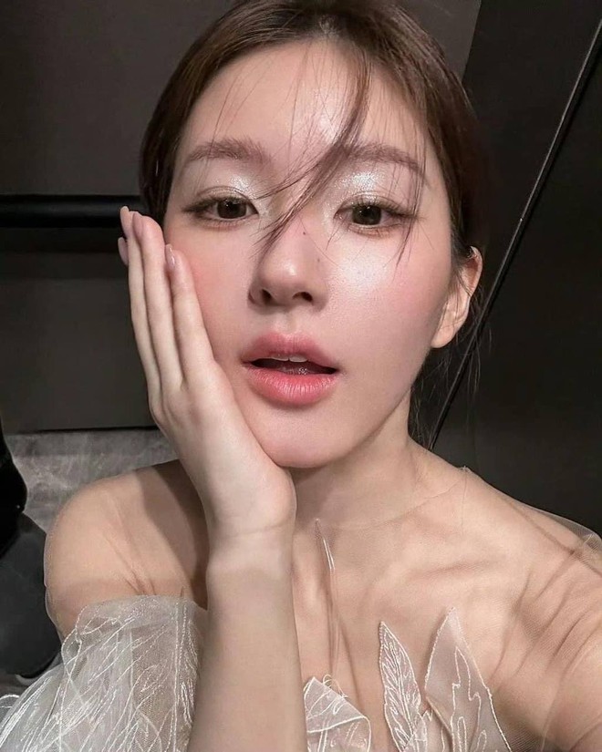 Triệu Lộ Tư da dẻ lúc nào cũng căng mướt, hóa ra nhờ 2 thứ dễ mua ở Việt Nam - Ảnh 3.