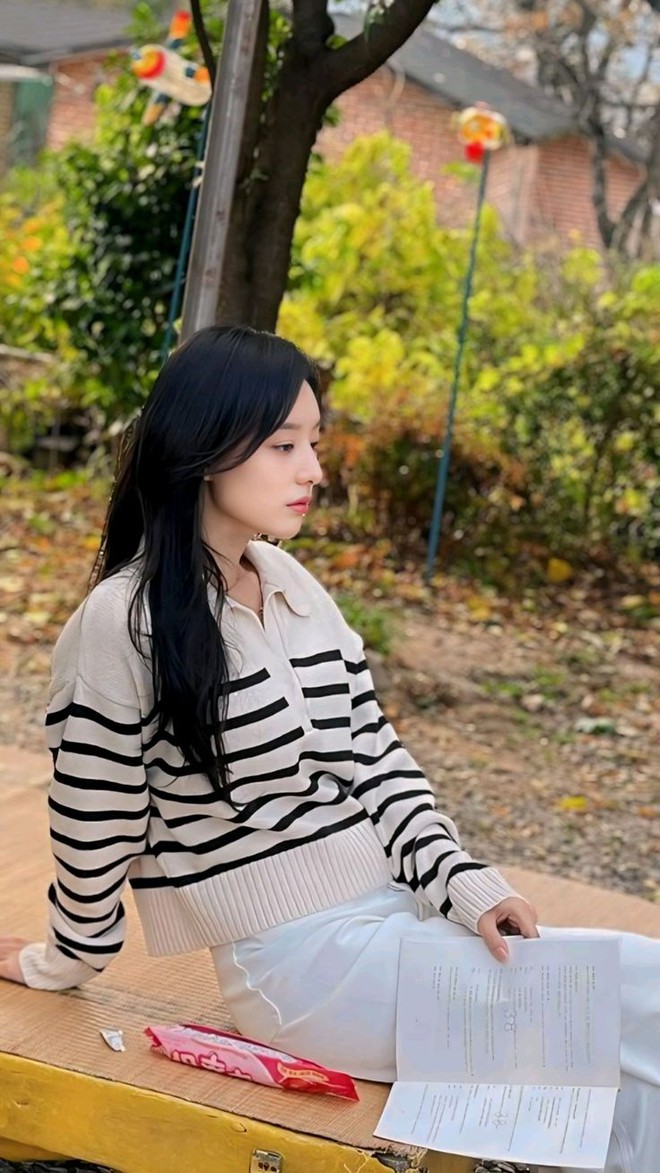 Cô nàng khiến hơn nửa triệu người mê mẩn, style đẹp ra sao mà được mệnh danh là "Hong Hae In bản Việt"?- Ảnh 9.