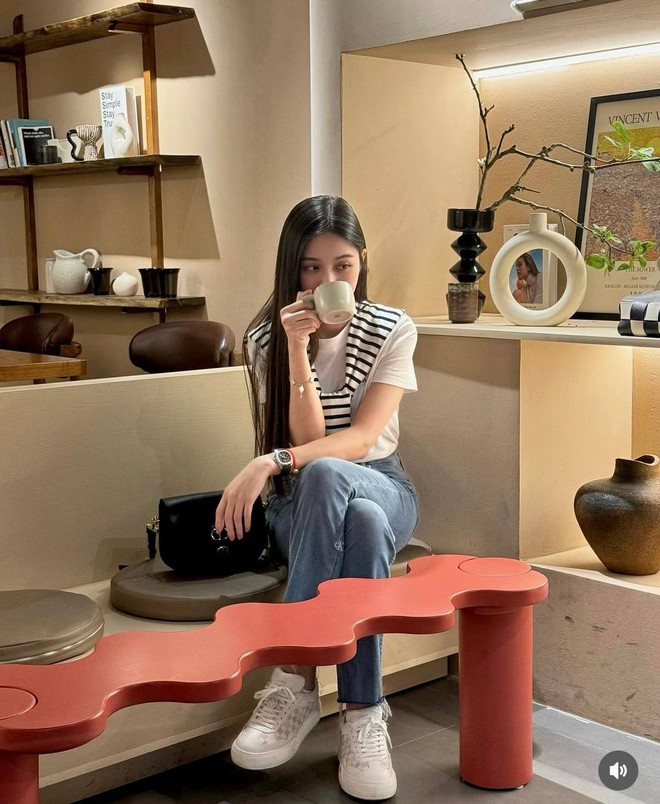 Cô nàng khiến hơn nửa triệu người mê mẩn, style đẹp ra sao mà được mệnh danh là "Hong Hae In bản Việt"?- Ảnh 10.