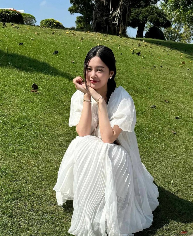 Cô nàng khiến hơn nửa triệu người mê mẩn, style đẹp ra sao mà được mệnh danh là "Hong Hae In bản Việt"?- Ảnh 14.