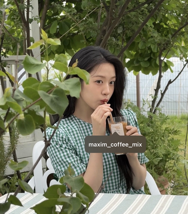 Đây chính là nữ idol Gen 4 xứng danh "nữ hoàng quảng cáo" cùng Jennie, Suzy- Ảnh 6.