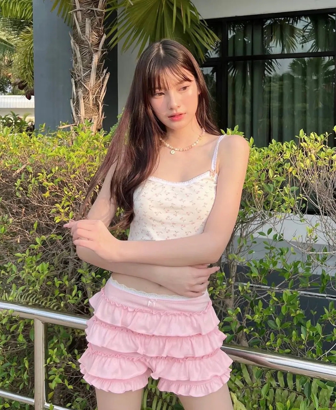 Bloomer shorts quá đỗi "hot", ngắm gái xinh từ Á sang Âu diện mà phát cuồng- Ảnh 14.
