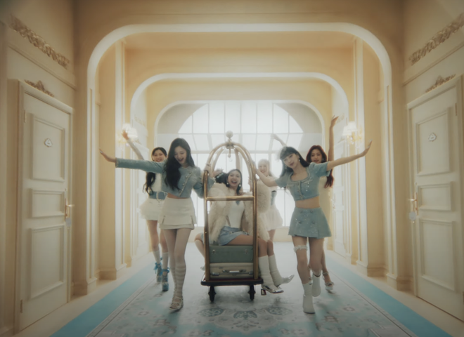 Học tập đàn chị, em gái BLACKPINK cũng nhiệt tình lăng xê local brand Việt- Ảnh 12. Học tập đàn chị, em gái BLACKPINK cũng nhiệt tình lăng xê local brand Việt- Ảnh 12.