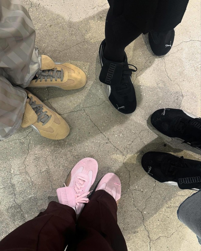 Làm mới giày Rosé, đưa Jennie, Baekhyun về tuổi thơ: Local brand Y2K gây chú ý với 2 màn collab chấn động 1 năm- Ảnh 15.