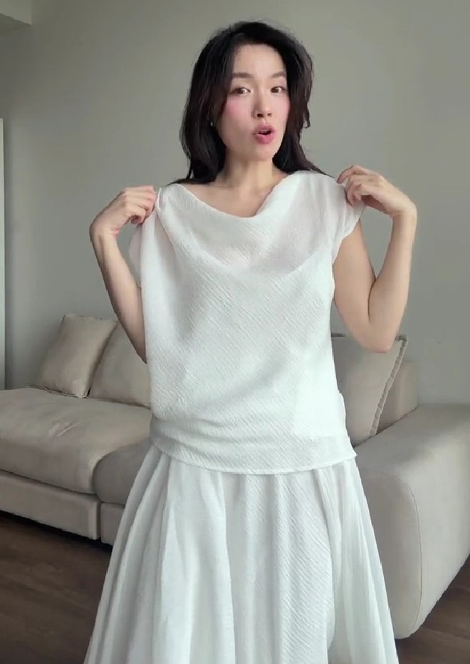 Muốn mua váy hè mà không biết bắt đầu từ đâu: Xem ngay series thử đồ local brand của Hà Trúc- Ảnh 14.
