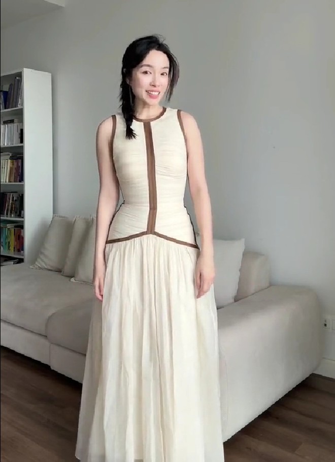 Muốn mua váy hè mà không biết bắt đầu từ đâu: Xem ngay series thử đồ local brand của Hà Trúc- Ảnh 16.