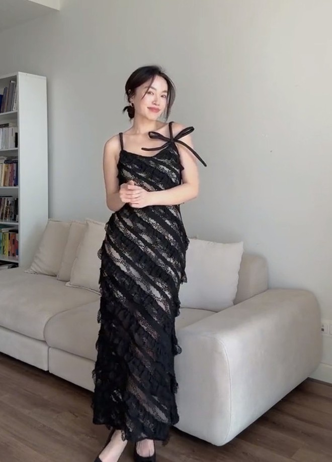 Muốn mua váy hè mà không biết bắt đầu từ đâu: Xem ngay series thử đồ local brand của Hà Trúc- Ảnh 17.