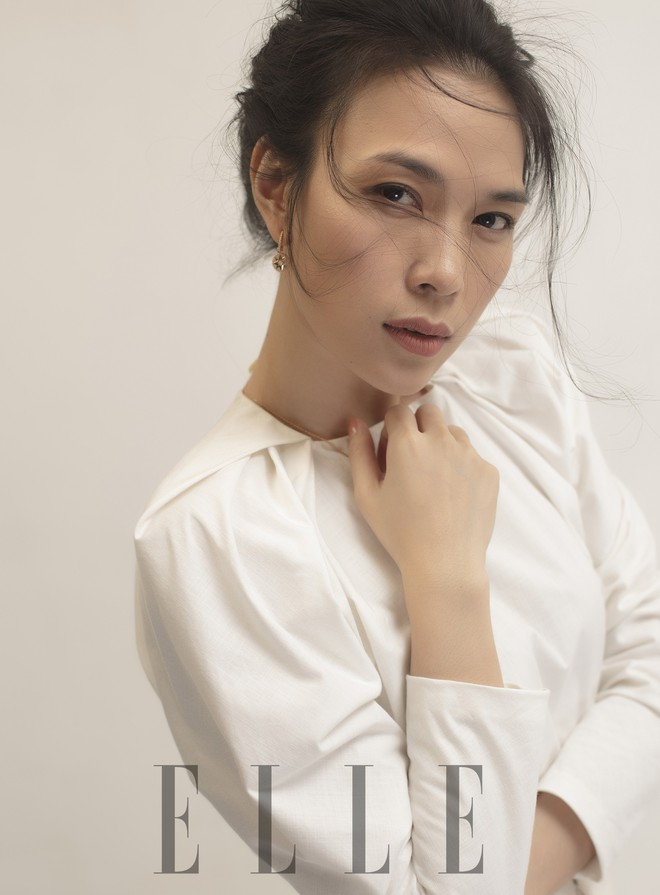 Hành trình visual của Mỹ Tâm: Những năm 2000 khá cháy, giờ lại "dịu kha"- Ảnh 11. Hành trình visual của Mỹ Tâm: Những năm 2000 khá cháy, giờ lại "dịu kha"- Ảnh 11.