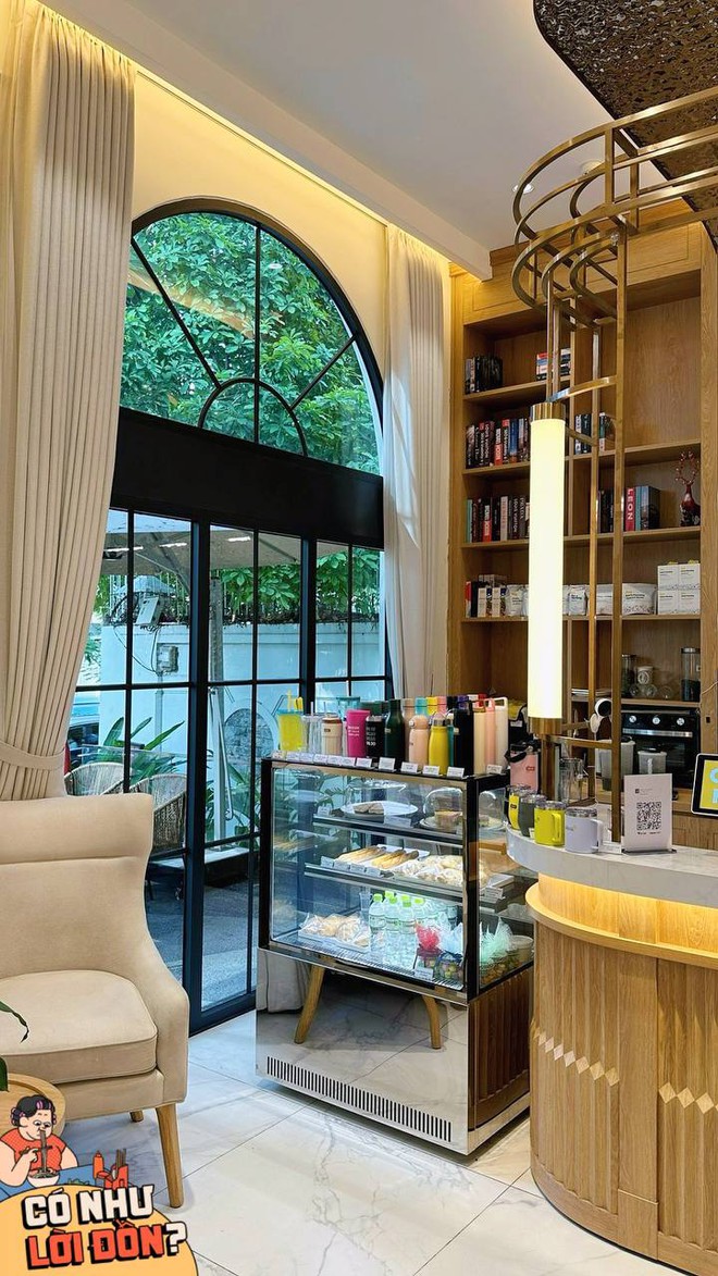 Quán cafe Đinh Tiến Đạt mời 32 anh tài đỉnh cỡ nào: Toàn biệt thự Sài Gòn, giá ngang Starbucks nhưng chất lượng bất ngờ- Ảnh 16.