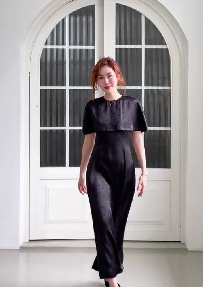 Nữ blogger Việt có những set đồ "được lòng" chị em công sở: Nữ tính, tôn dáng mà không nhàm chán chút nào!- Ảnh 24. Nữ blogger Việt có những set đồ "được lòng" chị em công sở: Nữ tính, tôn dáng mà không nhàm chán chút nào!- Ảnh 24.