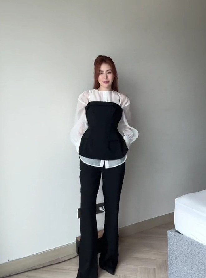 Nữ blogger Việt có những set đồ "được lòng" chị em công sở: Nữ tính, tôn dáng mà không nhàm chán chút nào!- Ảnh 11. Nữ blogger Việt có những set đồ "được lòng" chị em công sở: Nữ tính, tôn dáng mà không nhàm chán chút nào!- Ảnh 11.