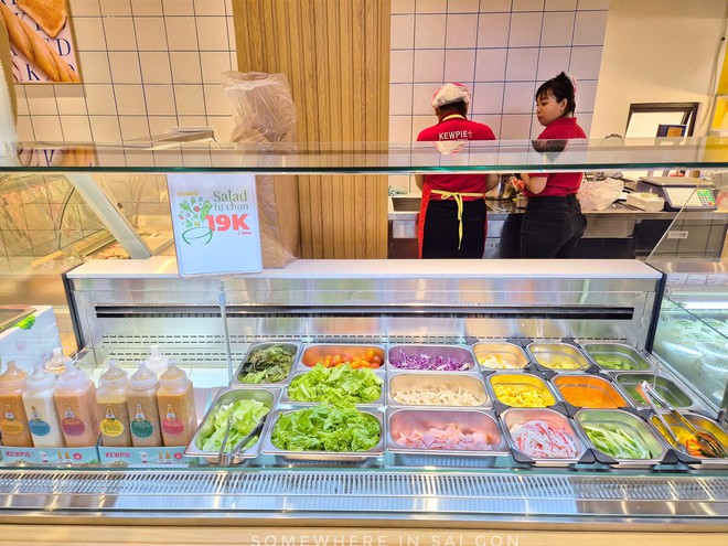 Trung tâm thương mại huyền thoại tại quận 10 chính thức "thay da đổi thịt", giới trẻ thi nhau lật lại quá khứ- Ảnh 9. Trung tâm thương mại huyền thoại tại quận 10 chính thức "thay da đổi thịt", giới trẻ thi nhau lật lại quá khứ- Ảnh 9.